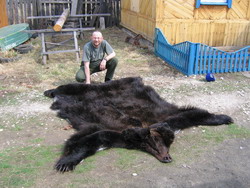 Spring hunt for brown bear in Baikal