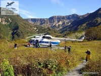 Вертолёт в "Долине гейзеров" на Камчатке
